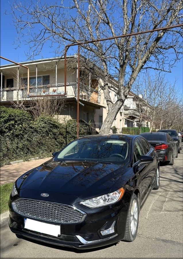 Ford Fusion - фото 2