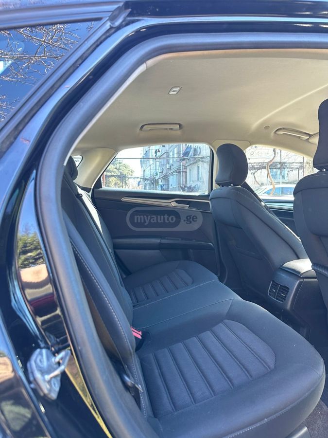 Ford Fusion - фото 6
