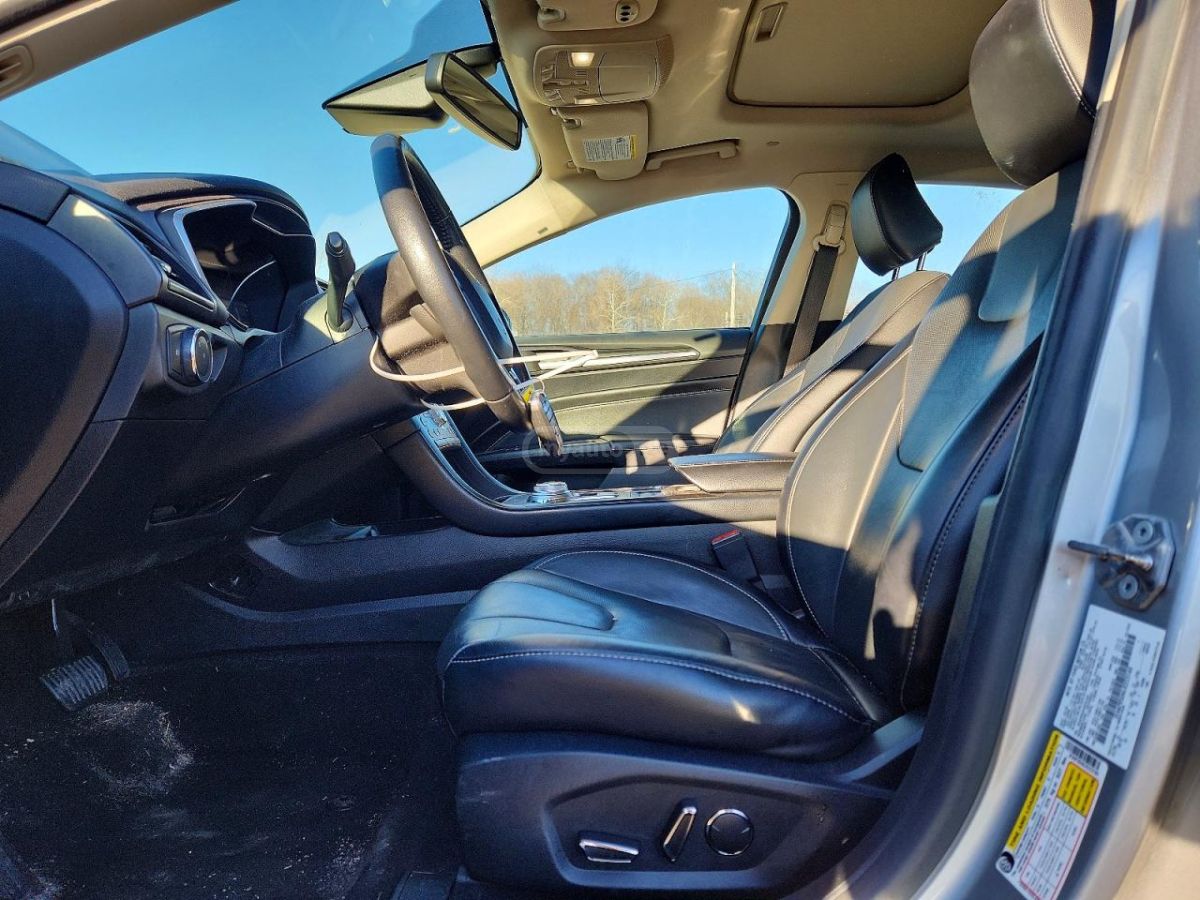 Ford Fusion - фото 7