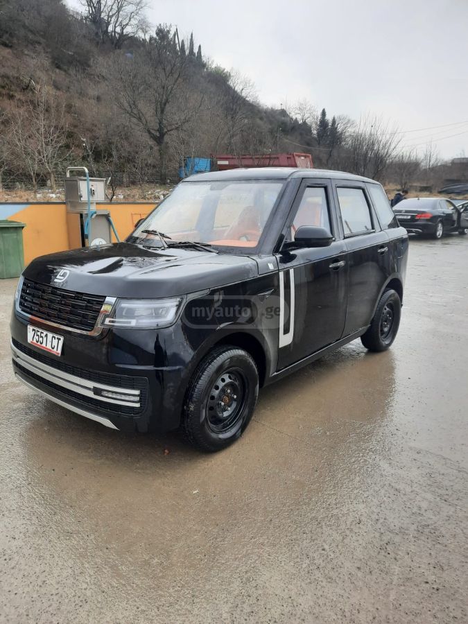Land Rover Range Rover 2025 — миниатюра 1