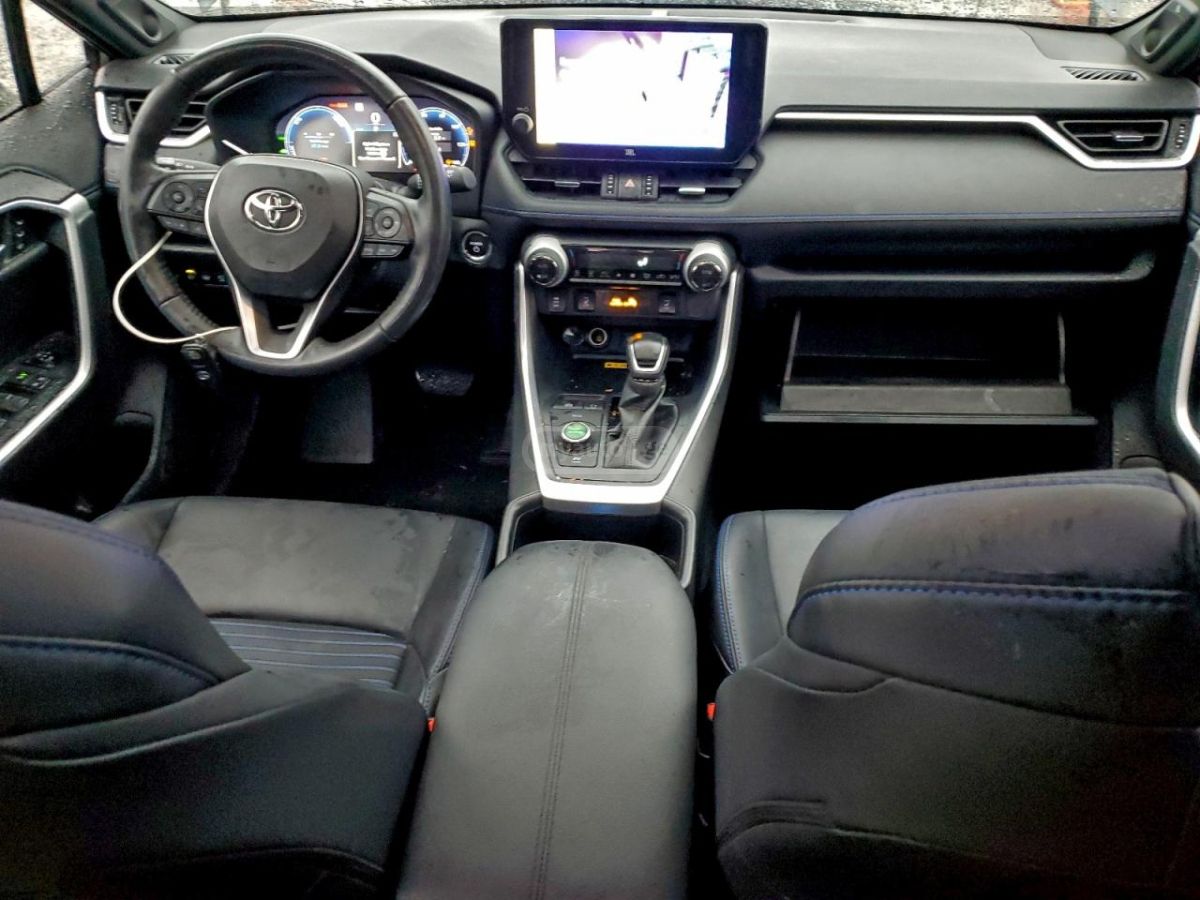 Toyota RAV 4 - фото 8