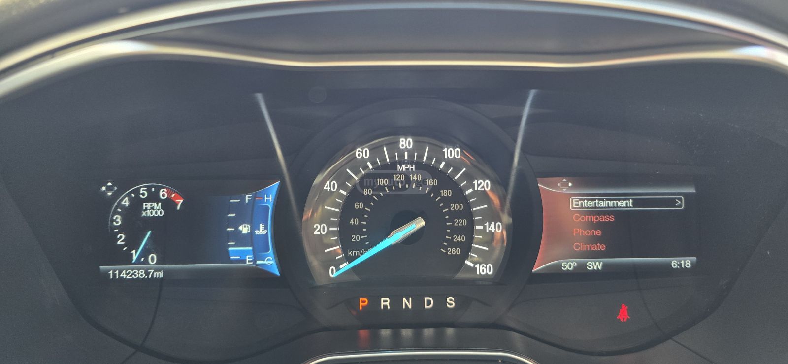 Ford Fusion - фото 10