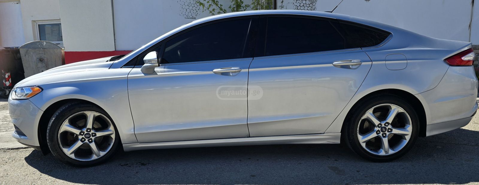 Ford Fusion - фото 6