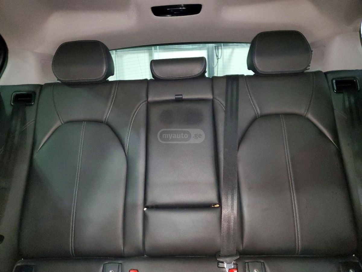 Alfa Romeo Stelvio - фото 10