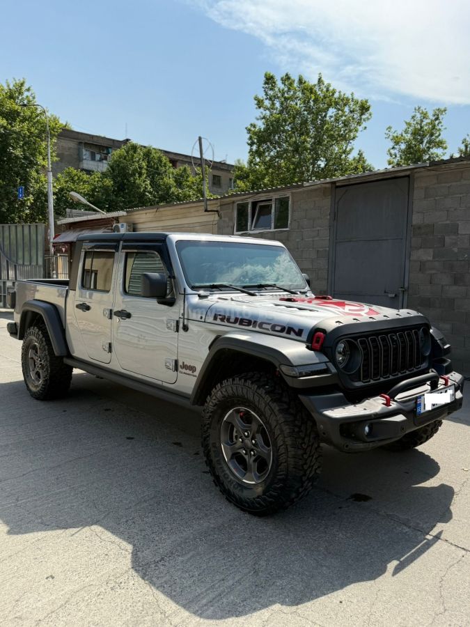Jeep Rubicon 4dr 4x4 Crew Cab 5 ft. — миниатюра 3