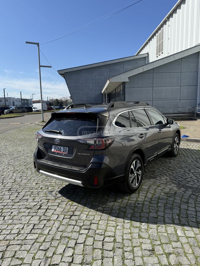 Subaru Limited 4dr All-Wheel Drive CV — миниатюра 4