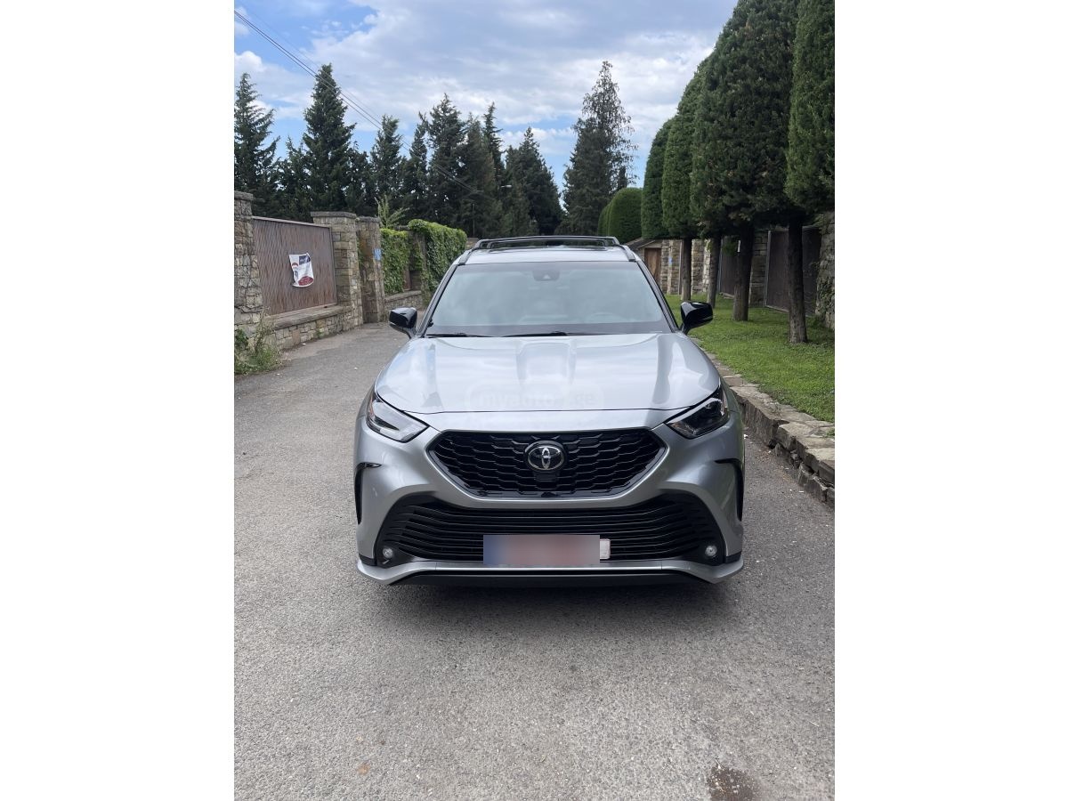 Toyota XSE 4dr All-Wheel Drive Automa — миниатюра 2