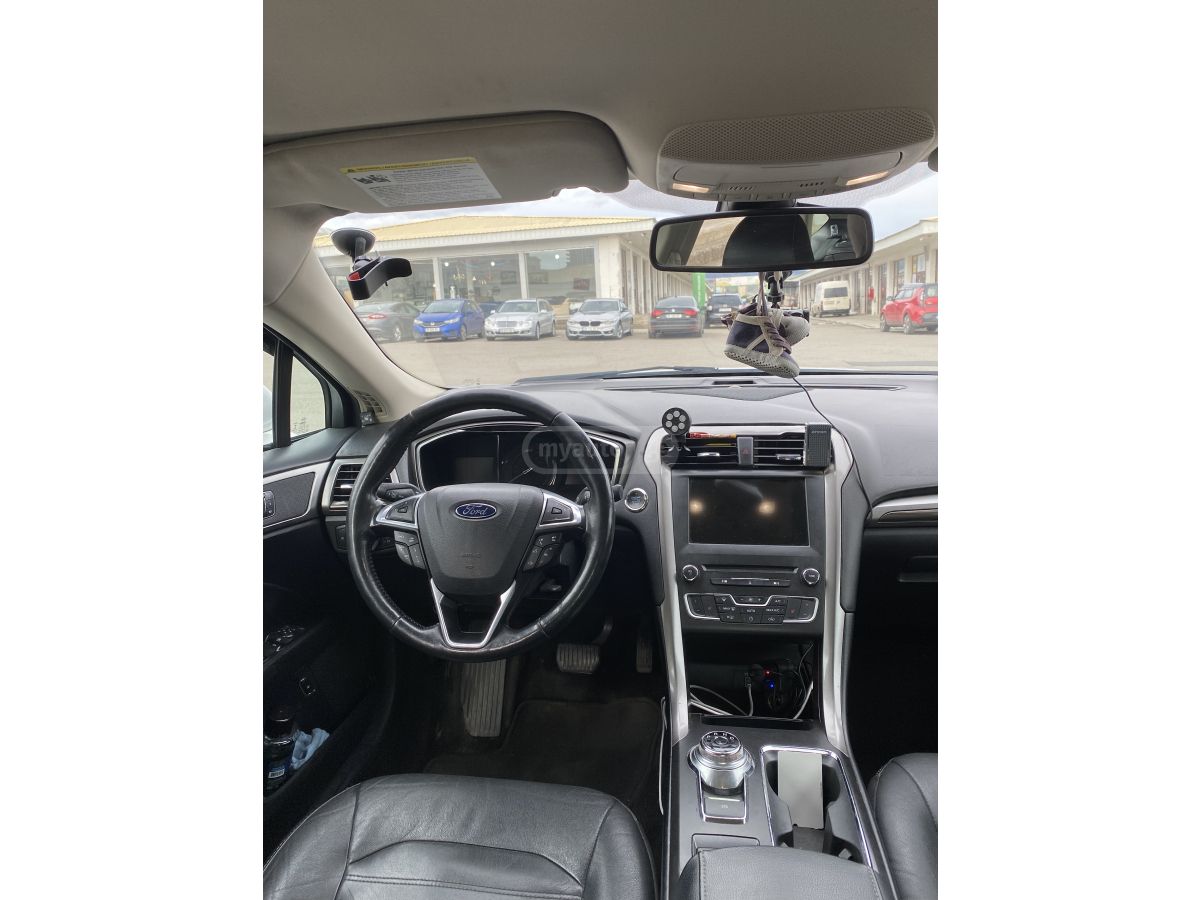 Ford Fusion - фото 10