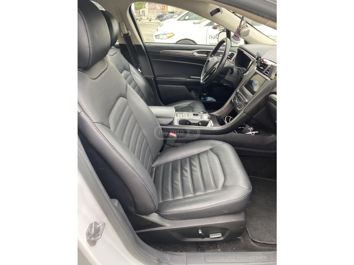 Ford Fusion - фото 6