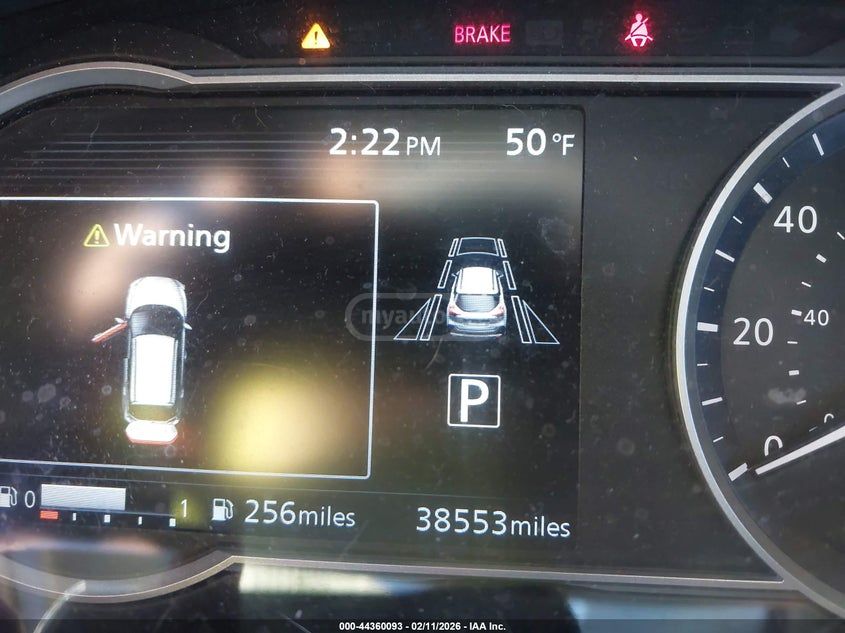 Nissan SV 4dr Front-Wheel Drive CVT — миниатюра 14