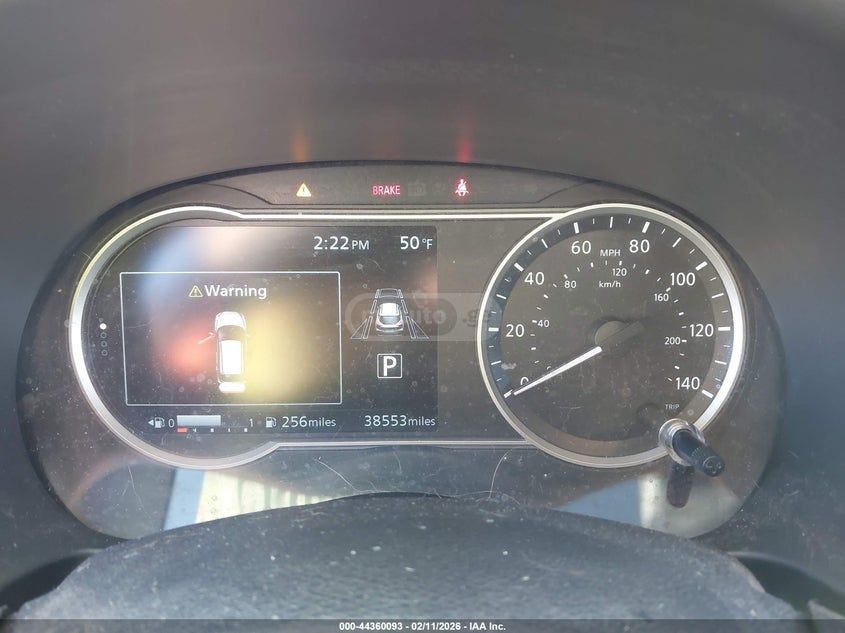 Nissan SV 4dr Front-Wheel Drive CVT — миниатюра 7