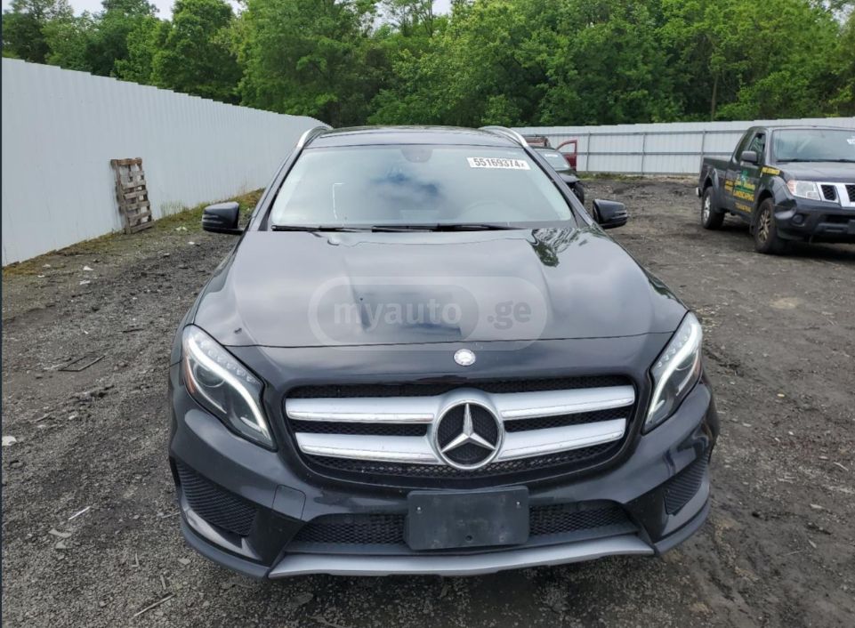 Mercedes-Benz GLA 250 - фото 1