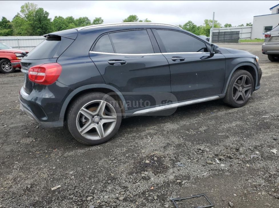 Mercedes-Benz GLA 250 - фото 3