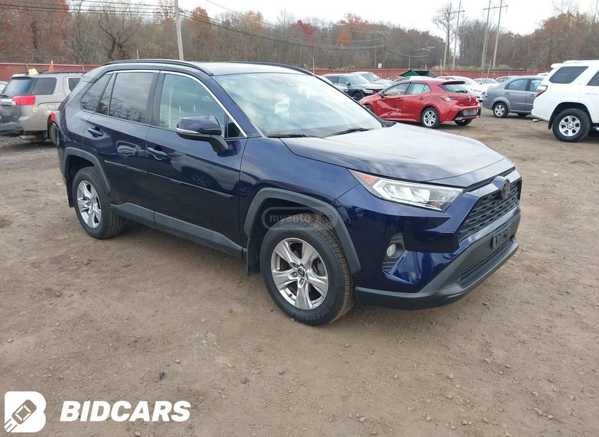 Toyota XLE 4dr All-Wheel Drive CVT — миниатюра 1