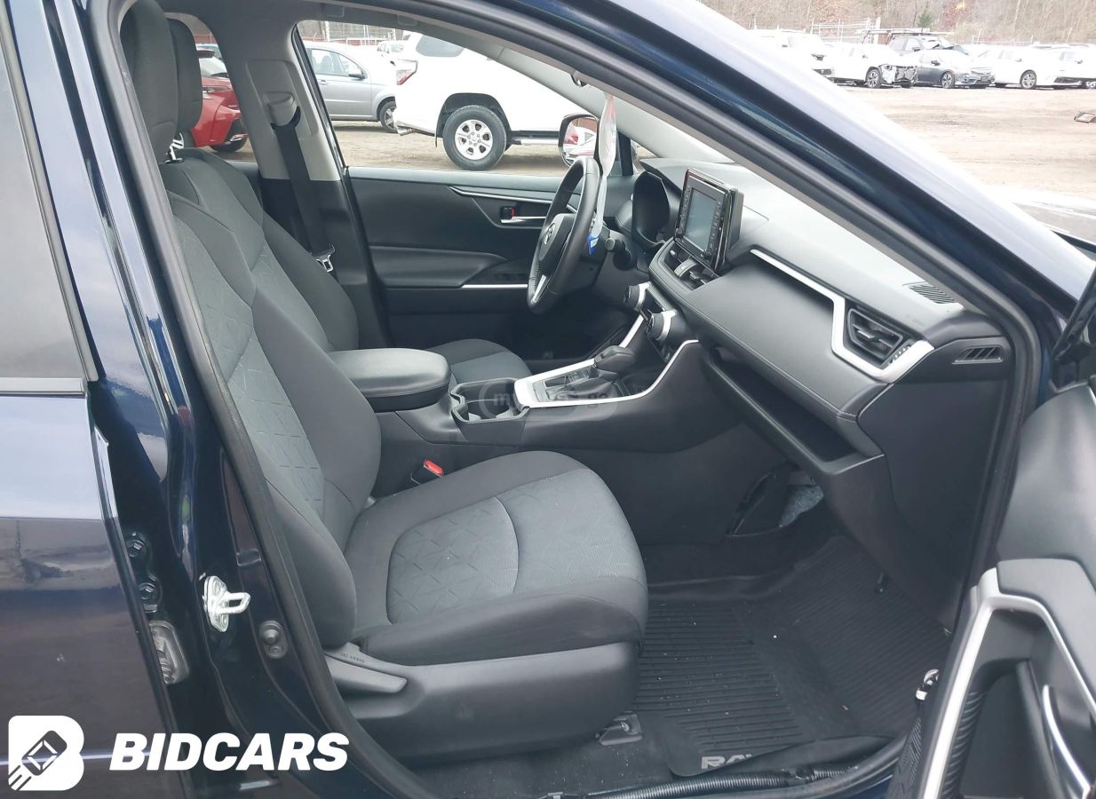 Toyota XLE 4dr All-Wheel Drive CVT — миниатюра 5