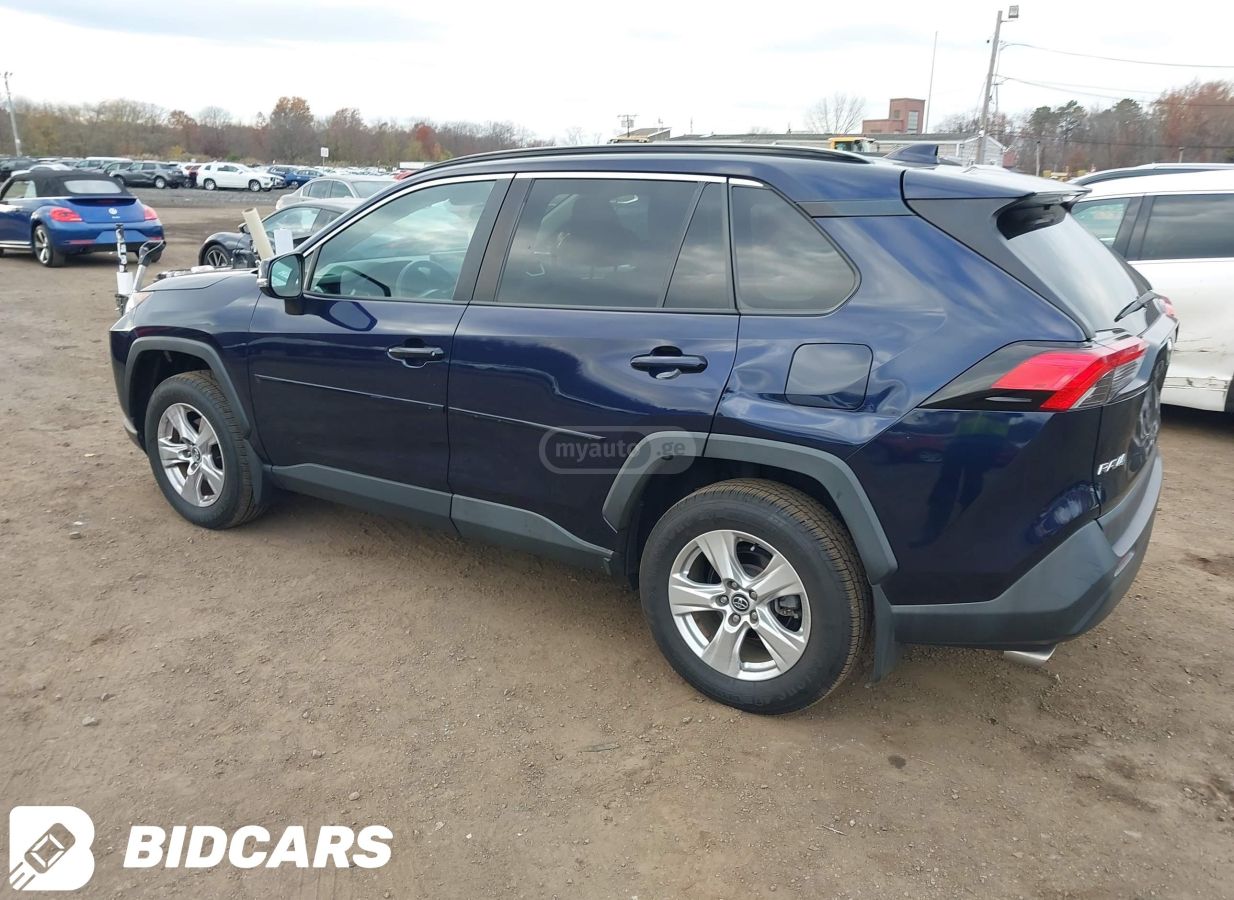 Toyota XLE 4dr All-Wheel Drive CVT — миниатюра 6