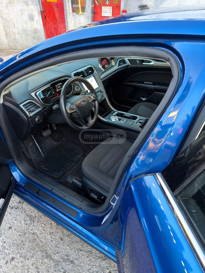 Ford Fusion - фото 5