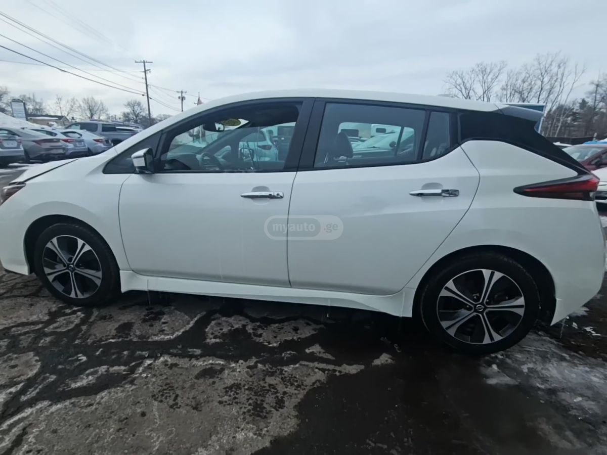 Nissan Leaf - фото 4