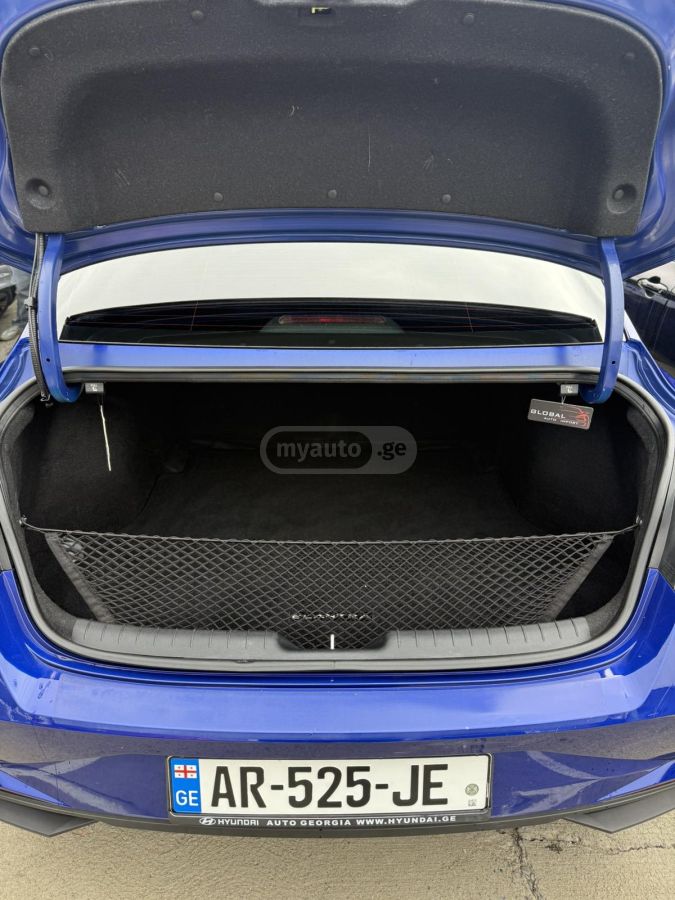 Hyundai Elantra - фото 6