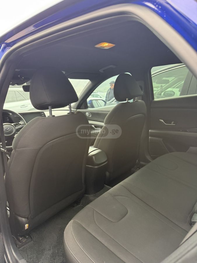 Hyundai Elantra - фото 8