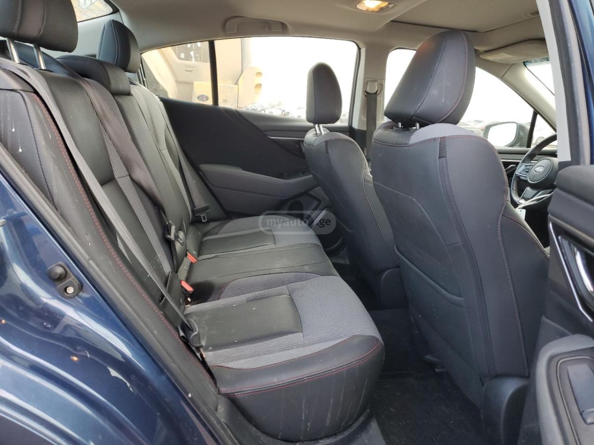 Subaru Legacy - фото 10