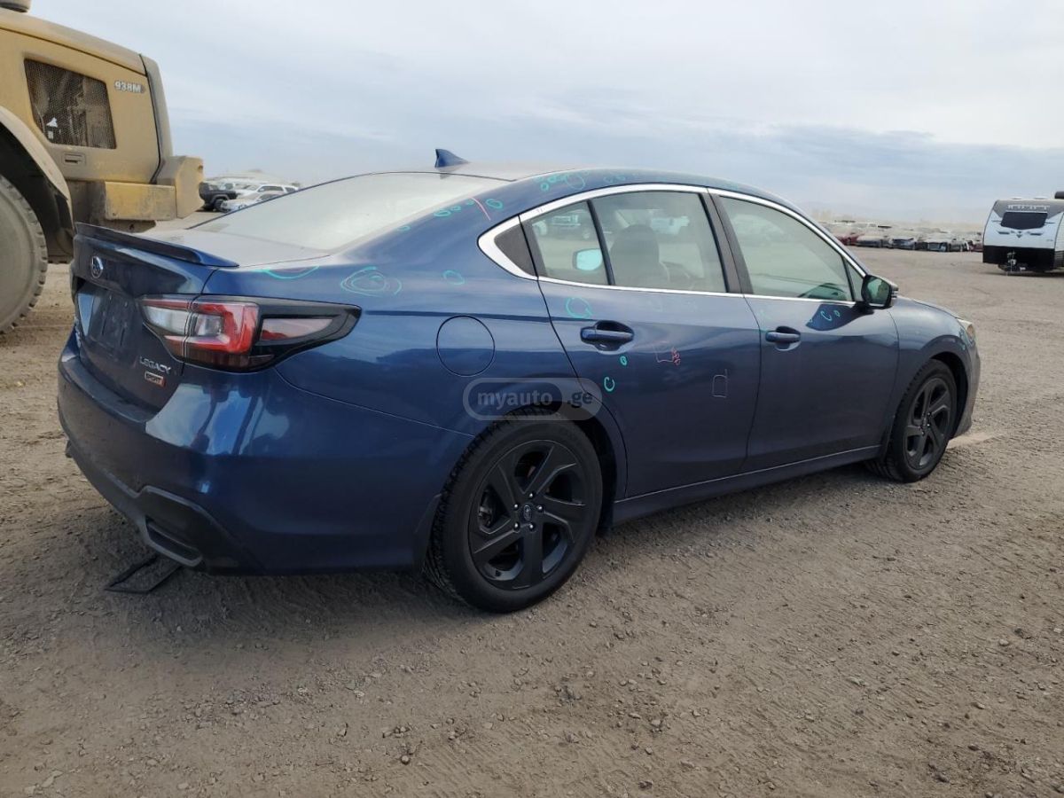 Subaru Legacy - фото 3