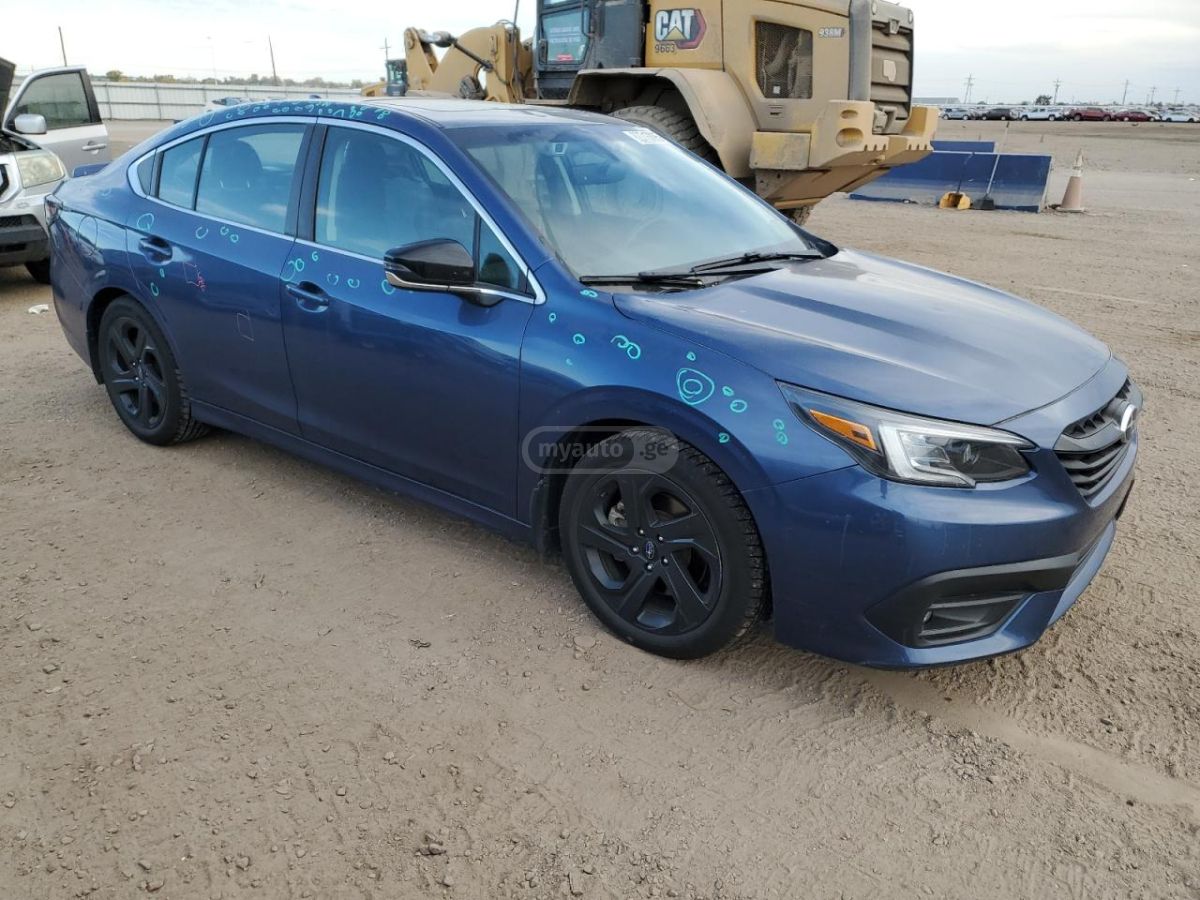 Subaru Legacy - фото 4