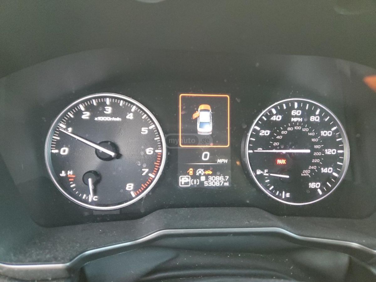 Subaru Legacy - фото 9