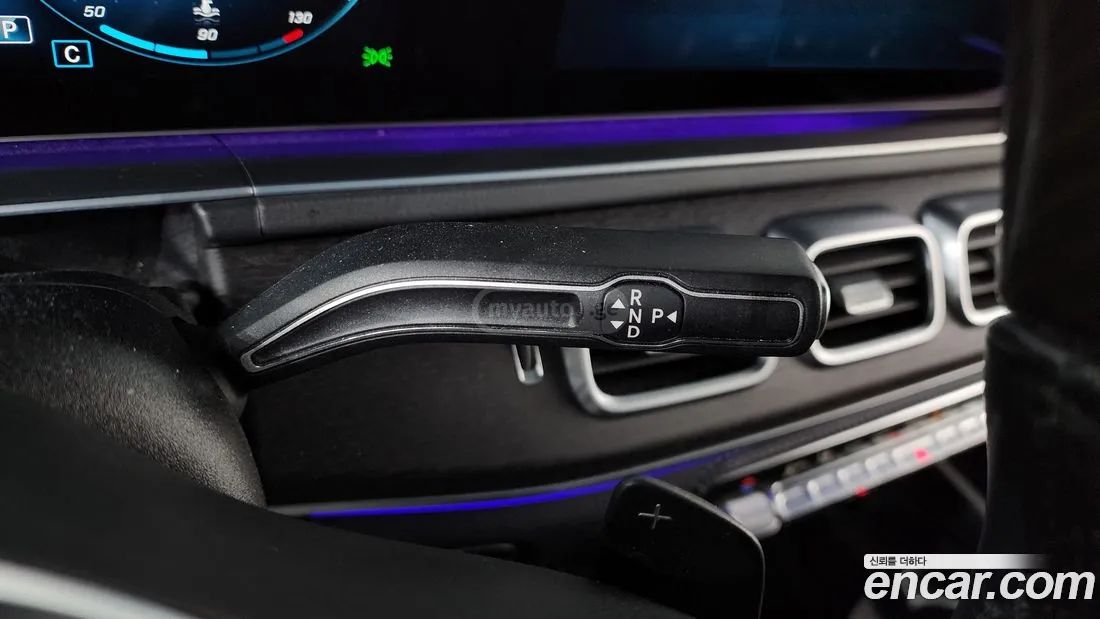 Mercedes-Benz GLS 63 AMG - фото 9