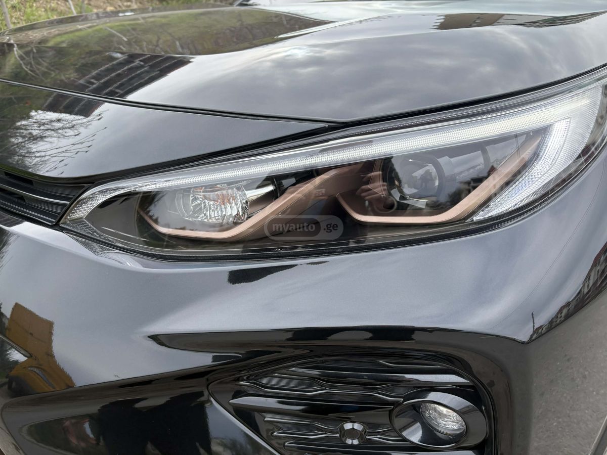 Toyota RAV 4 - фото 5