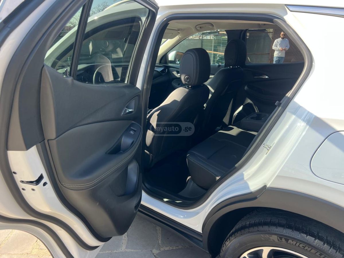 Buick Encore - фото 9