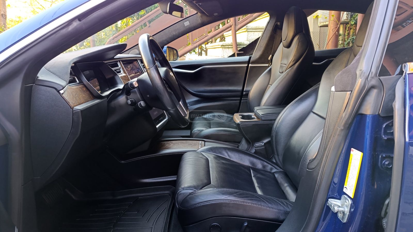 Tesla Model S - фото 5