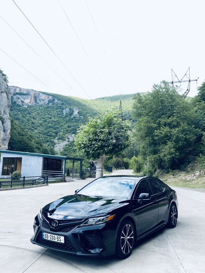 Toyota Camry - фото 2