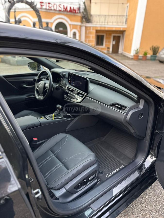 Lexus NX 300 2024 — миниатюра 11