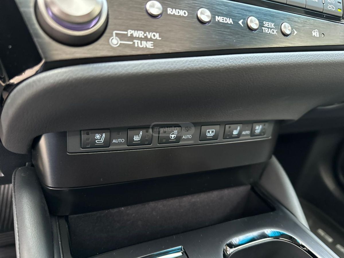 Lexus NX 300 2024 — миниатюра 4