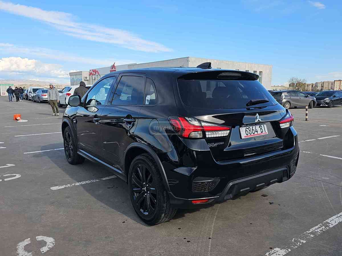 Mitsubishi Outlander Sport 2021 — миниатюра 8