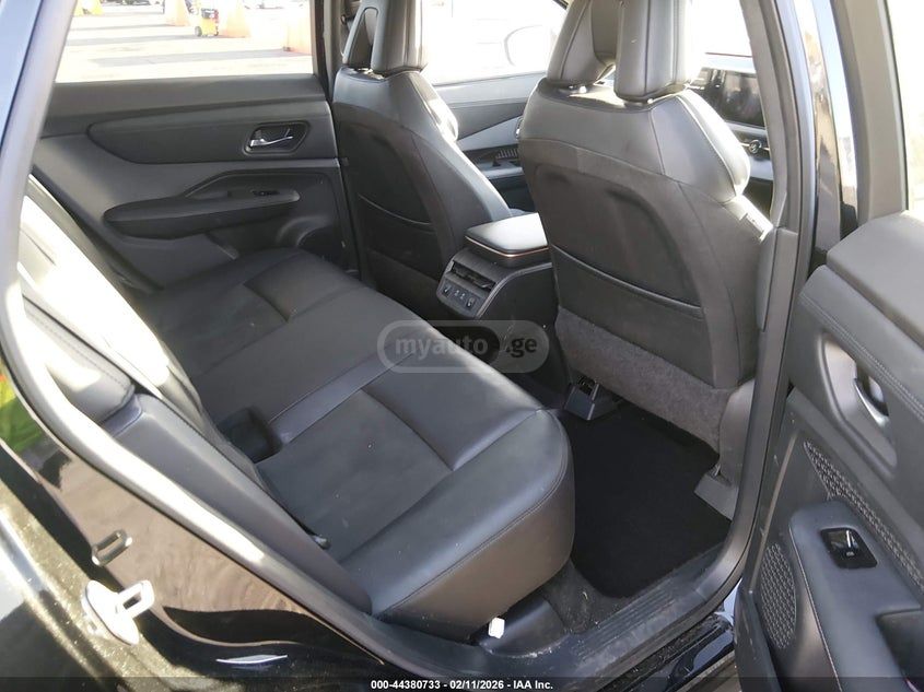 Nissan Ariya 2025 — миниатюра 8