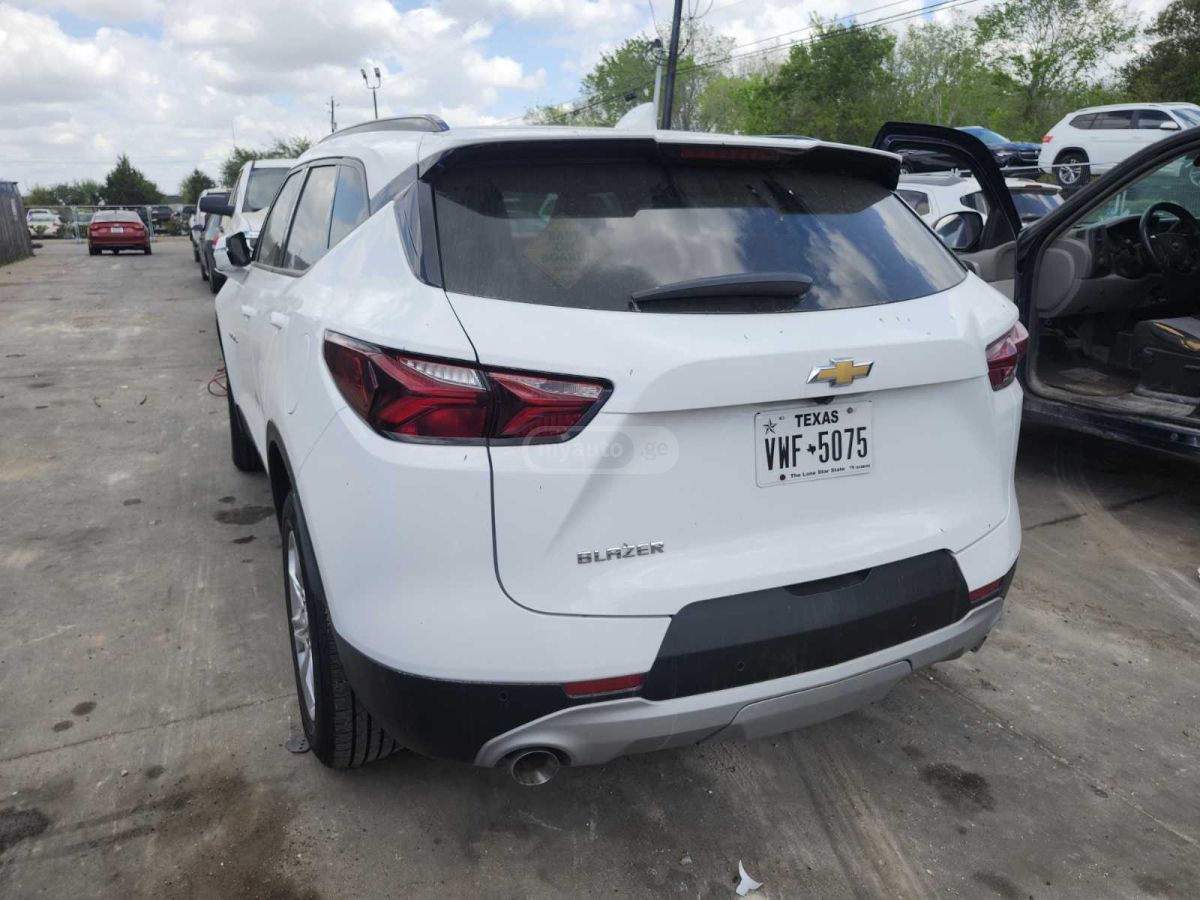 Chevrolet Blazer - фото 2