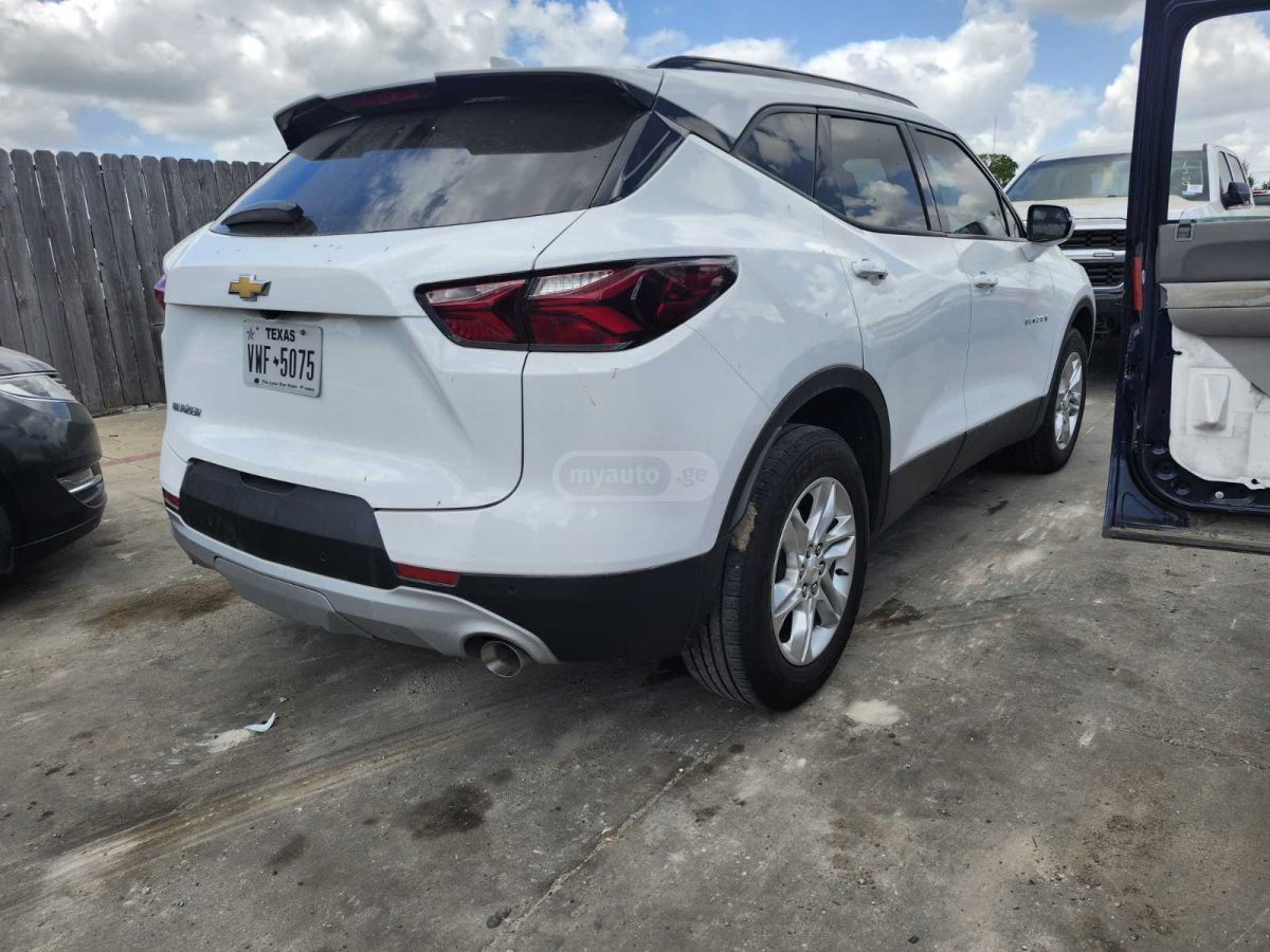 Chevrolet Blazer - фото 4