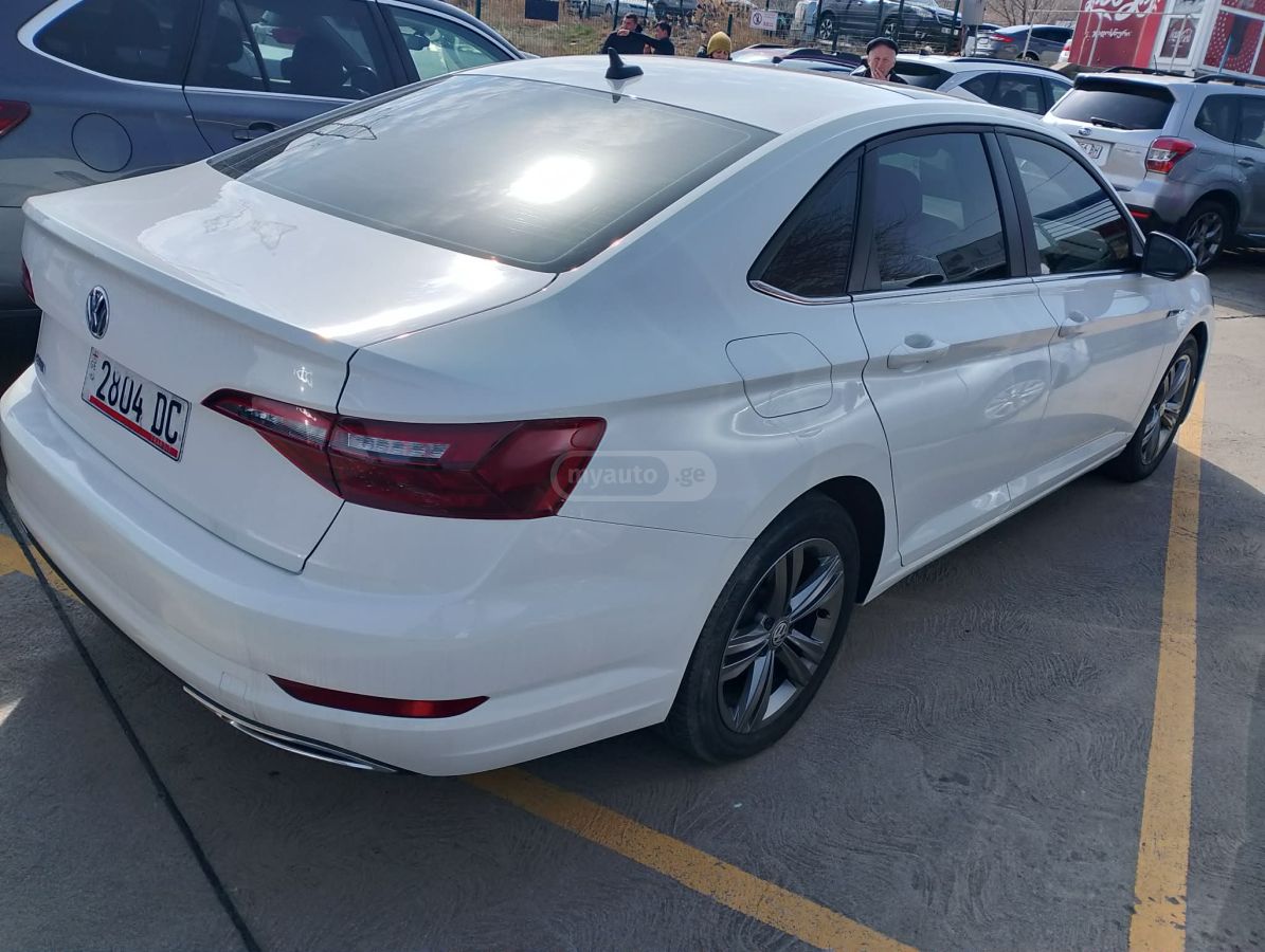 Volkswagen Jetta - фото 5