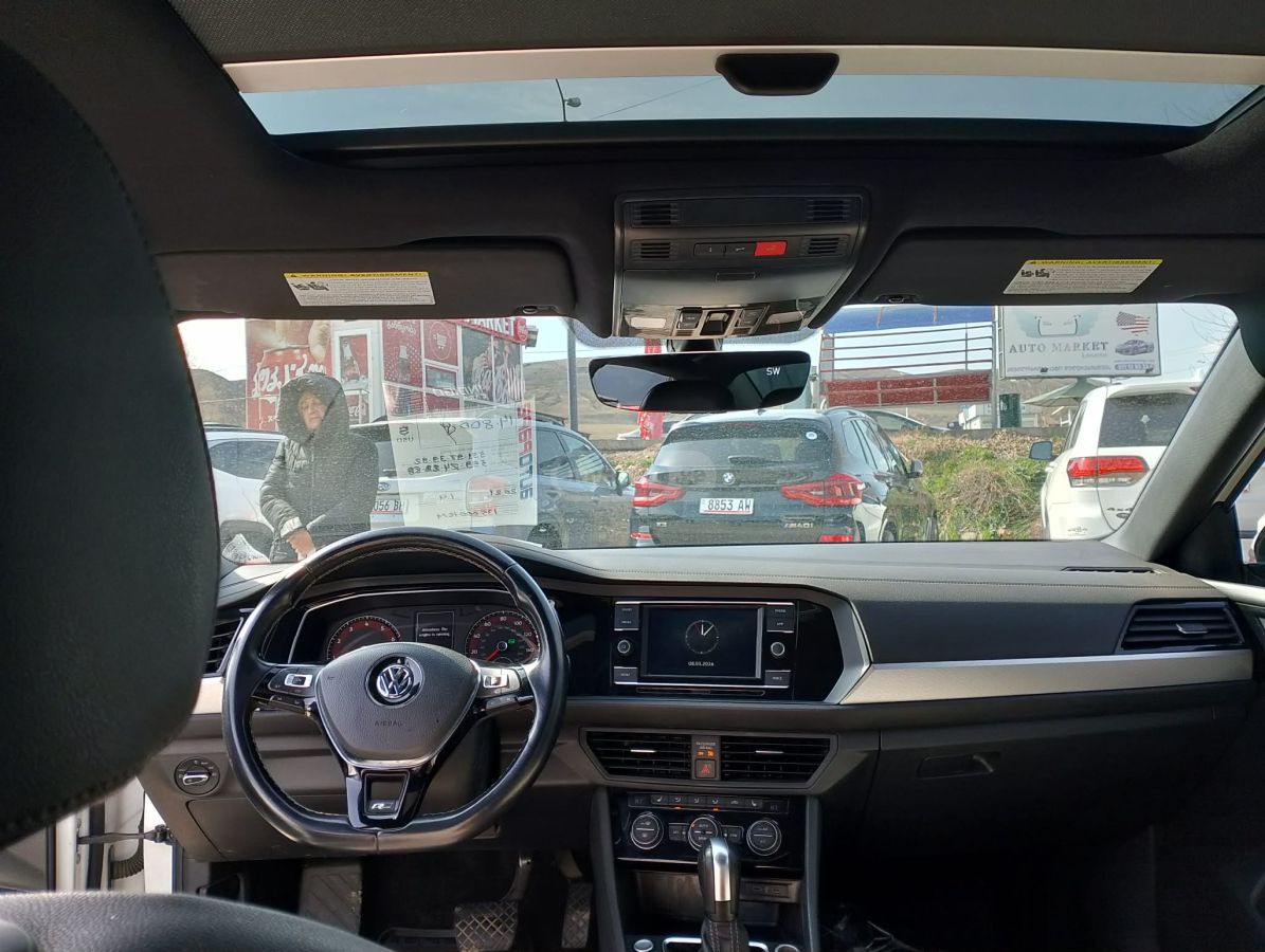 Volkswagen Jetta - фото 7