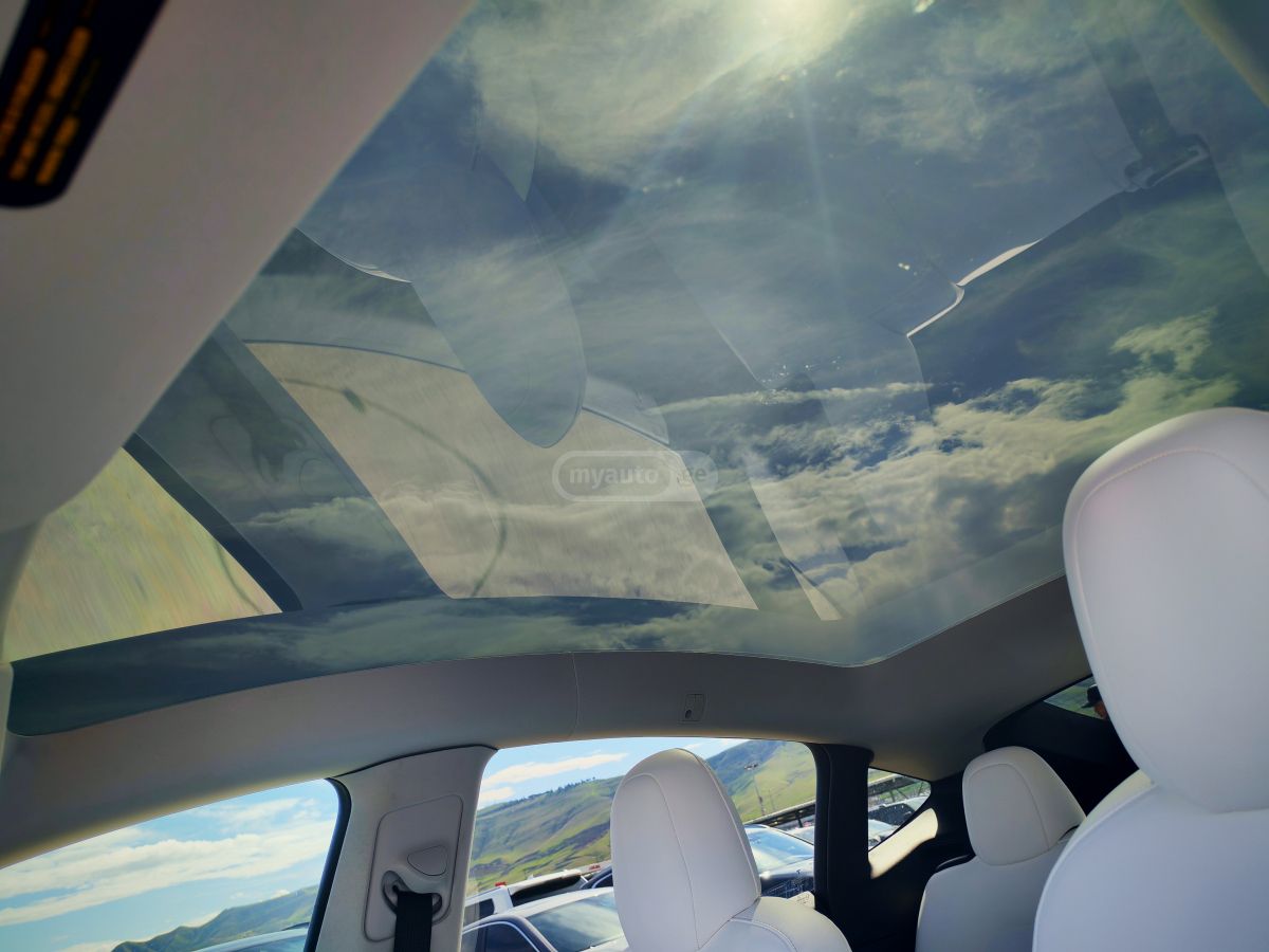 Tesla Model Y - фото 10