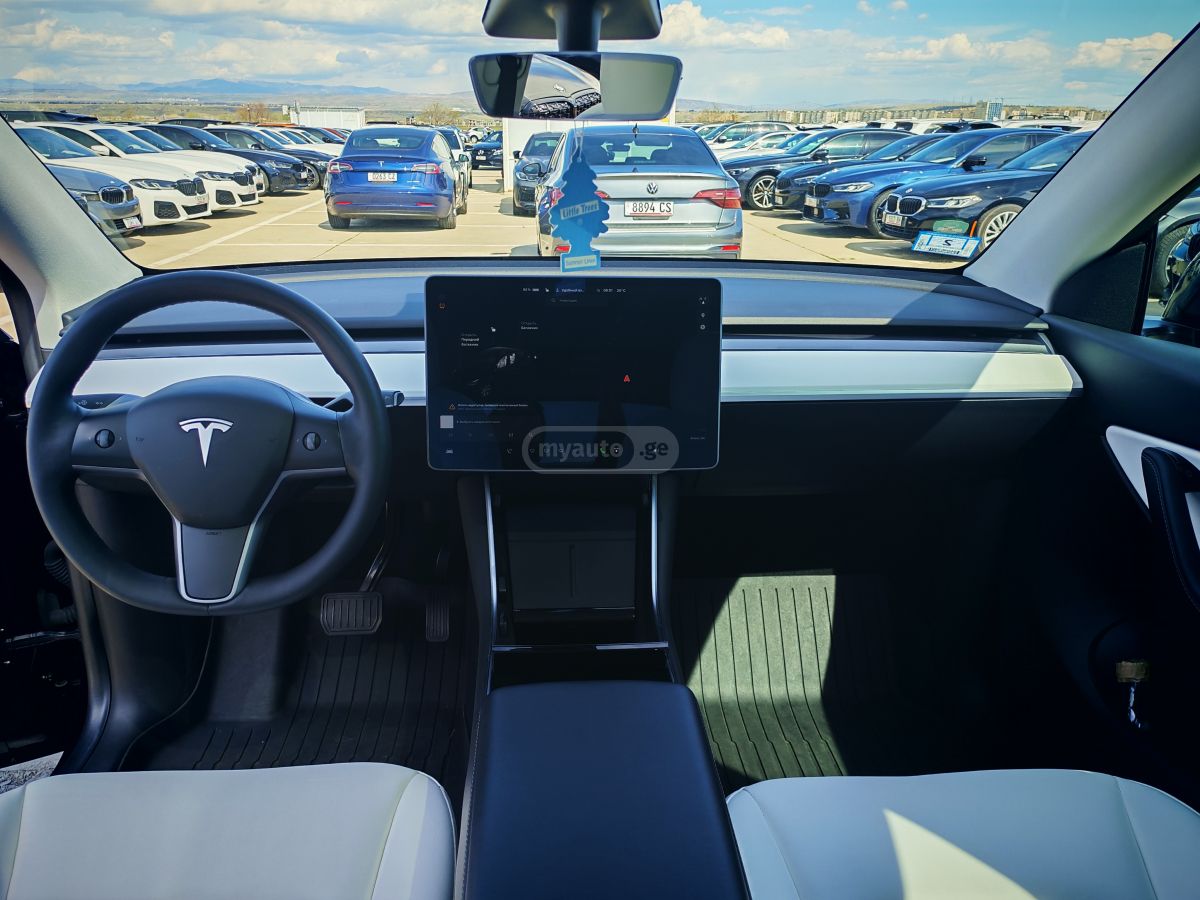 Tesla Model Y - фото 12