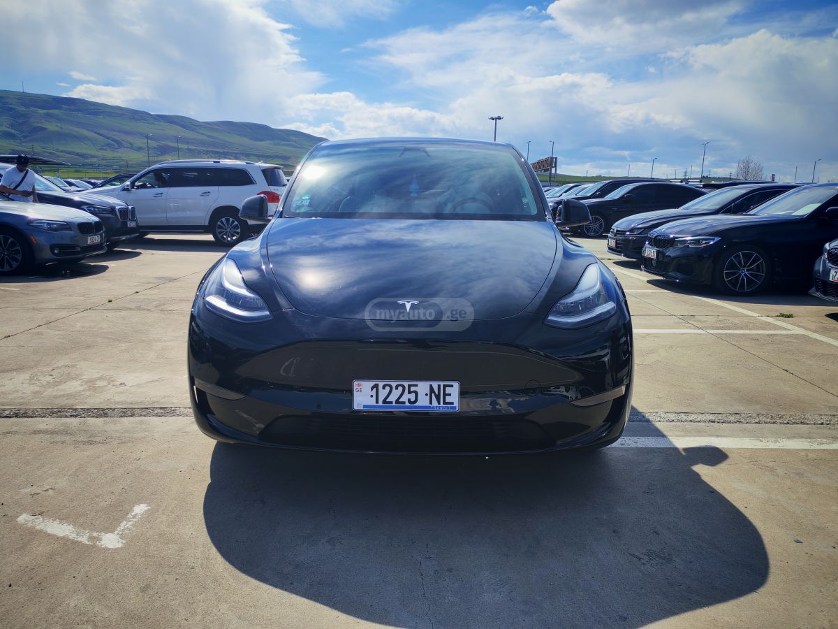 Tesla Model Y - фото 2
