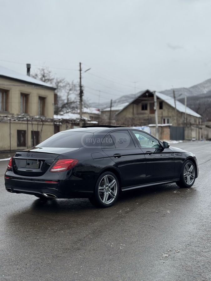 Mercedes-Benz E 350 - фото 5