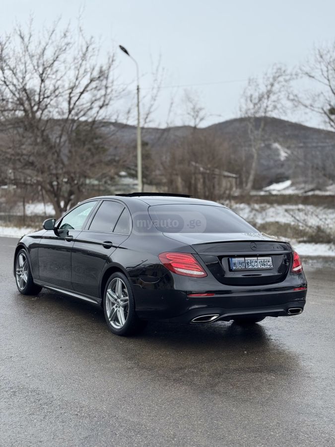 Mercedes-Benz E 350 - фото 7