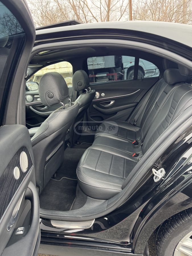 Mercedes-Benz E 350 - фото 9