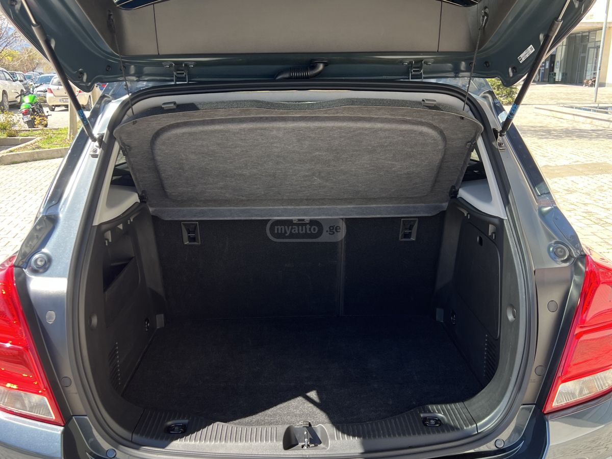 Chevrolet Trax - фото 12