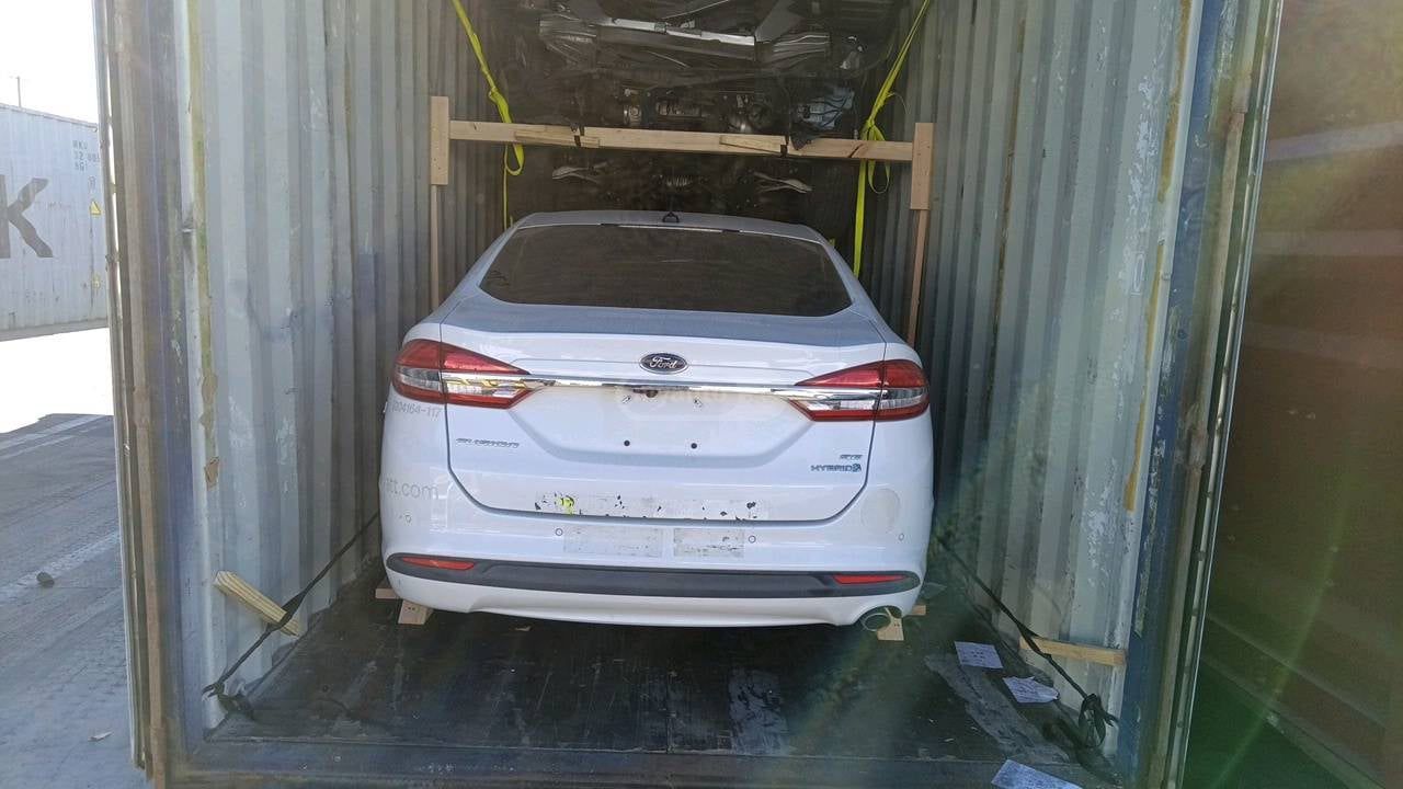 Ford Fusion - фото 10