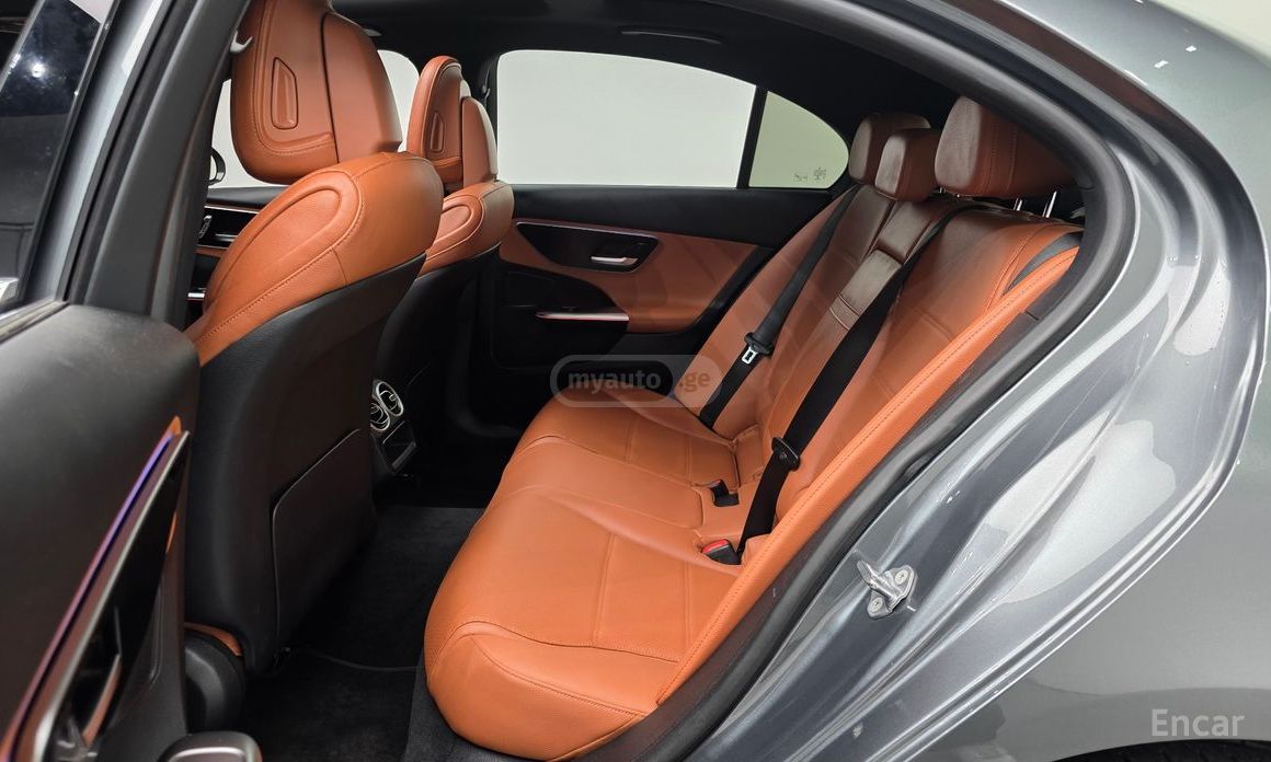 Mercedes-Benz C 200 2023 — миниатюра 10